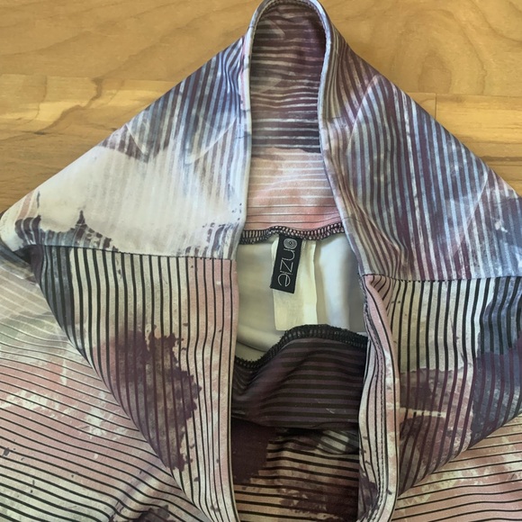 Purple Patterned Tights: Onzie - Picture 6 of 13